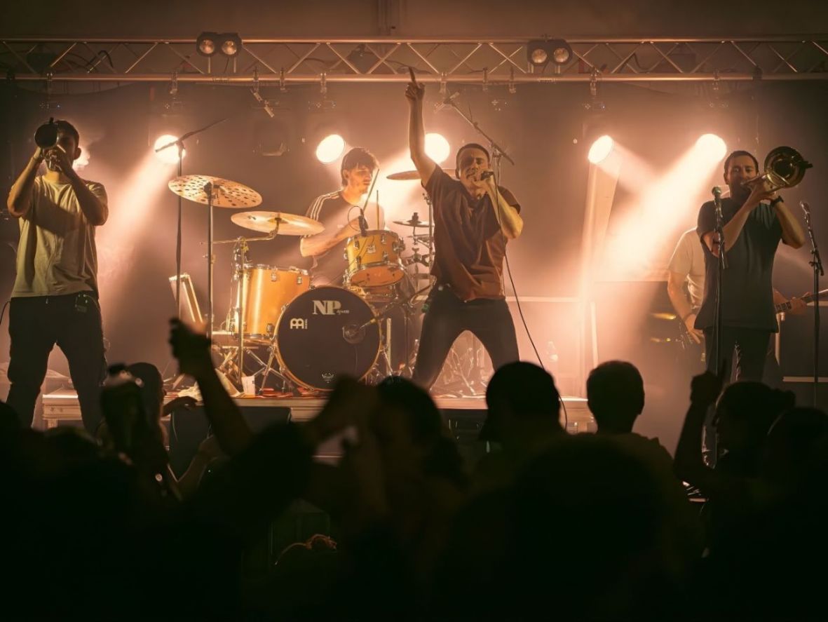  Gazte Kontzertua: MODUS OPERANDI (Presentación de disco) & MIRARI
